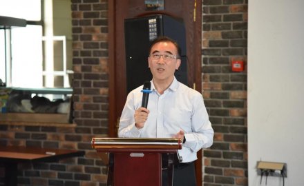 新任董事长何宁：发展dcbox小金库至新境界